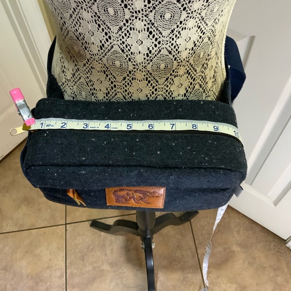 Foster & RYE INSULATED FANNY PACK - Picture 11 of 13